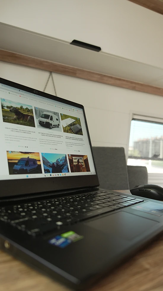 Vivir y trabajar con tu pareja en una furgoneta momento pc – Vivir y trabajar con tu pareja en una furgoneta momento pc