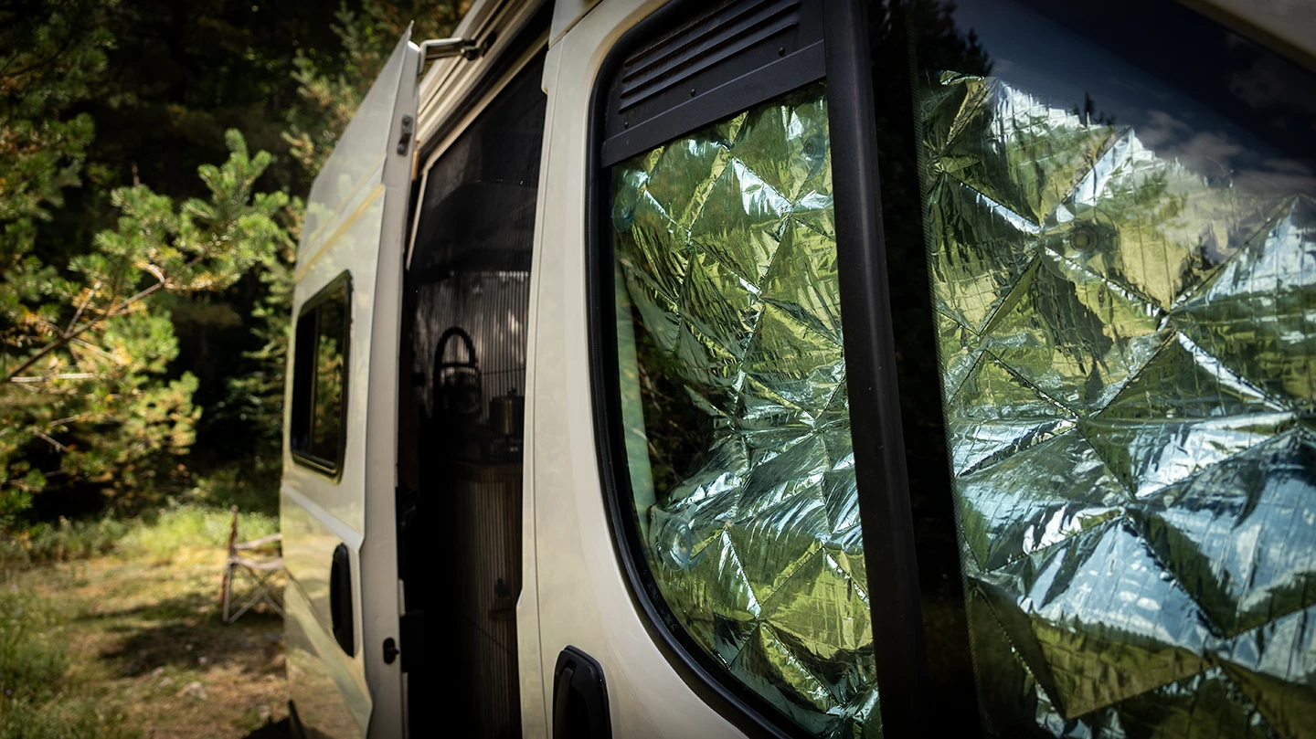 mantener tu furgoneta camper fresca oscurecedores buenos