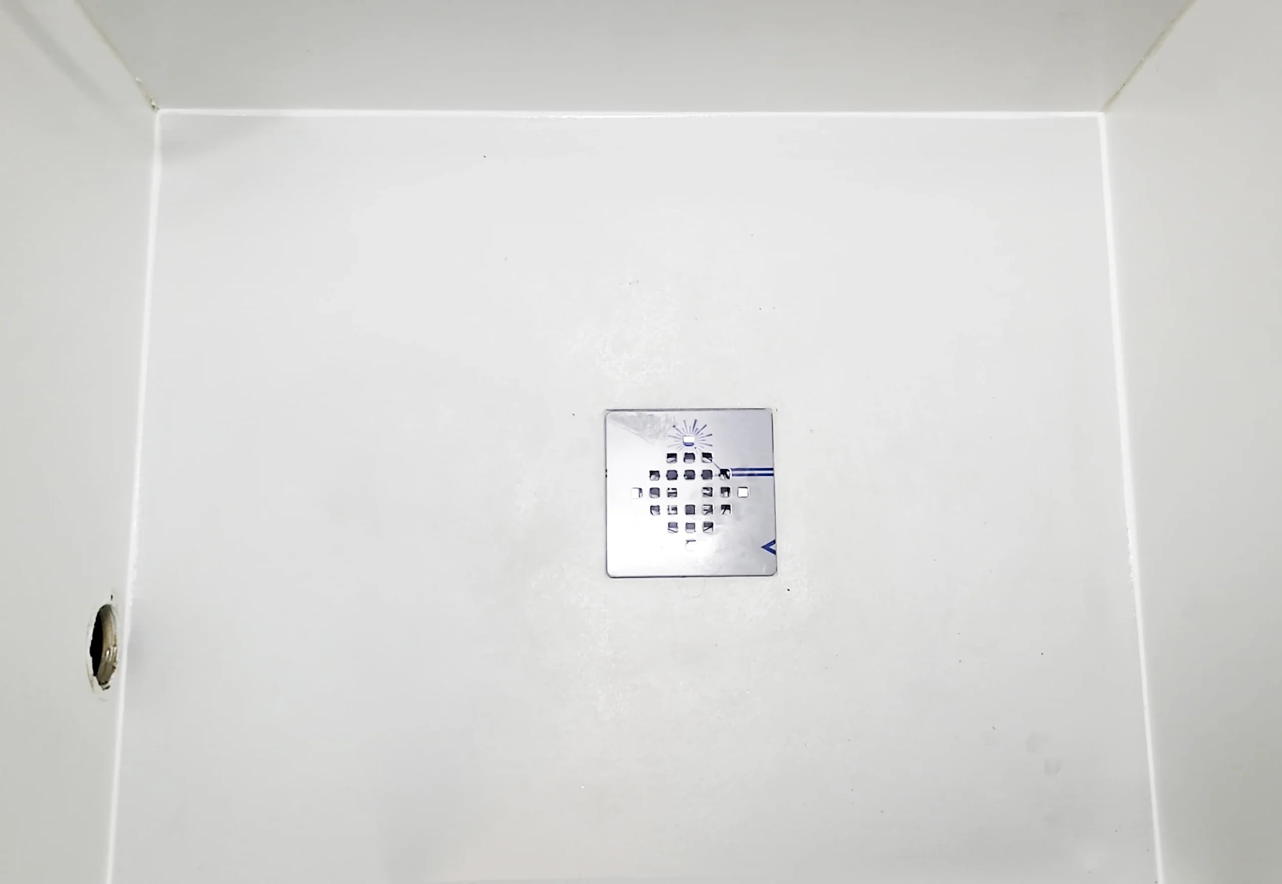 plato de ducha para camper de resina recien cambiado