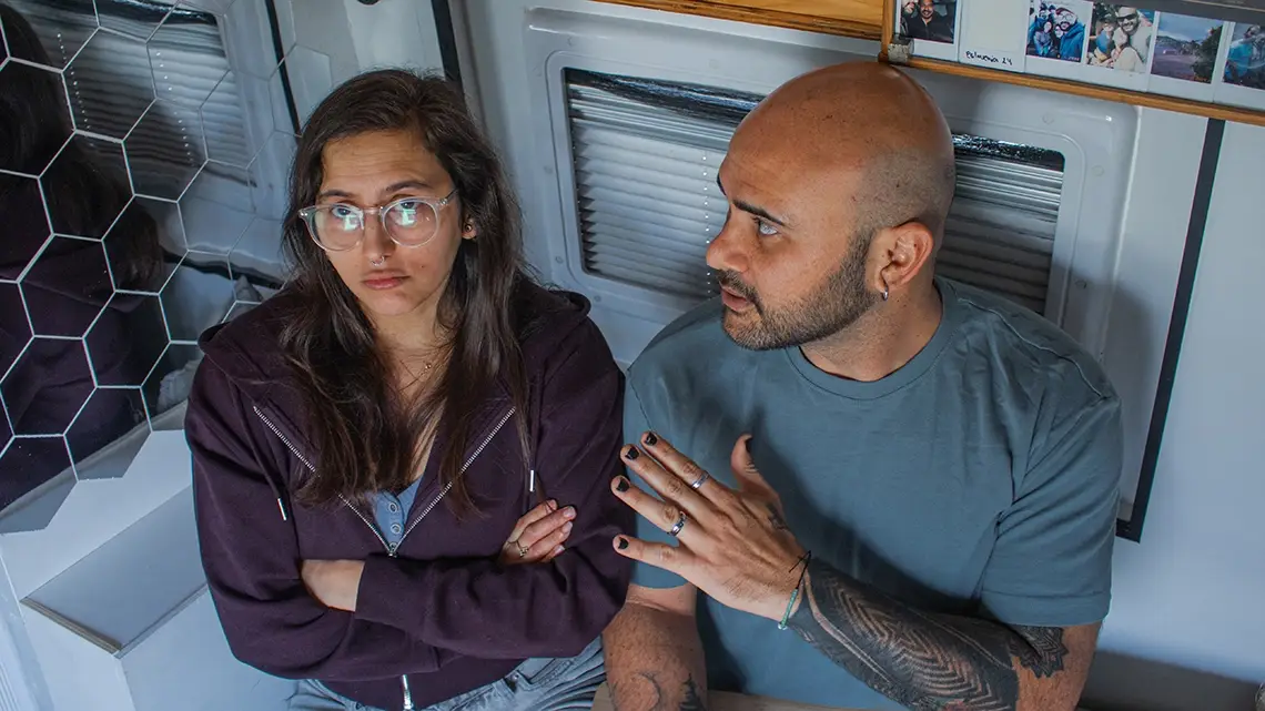 Rutinas en furgoneta camper Cuerdos_en_camper_discusiones_de_pareja