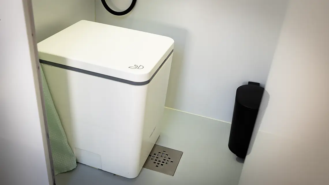 wc seco trelino interior de baño camper destino camper vanlife