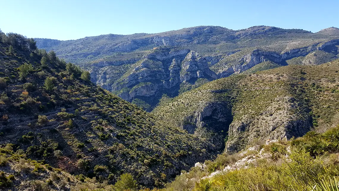 rutas senderismo Alicante camper El Barranc de lInfern la catedral del senderismo Fleix