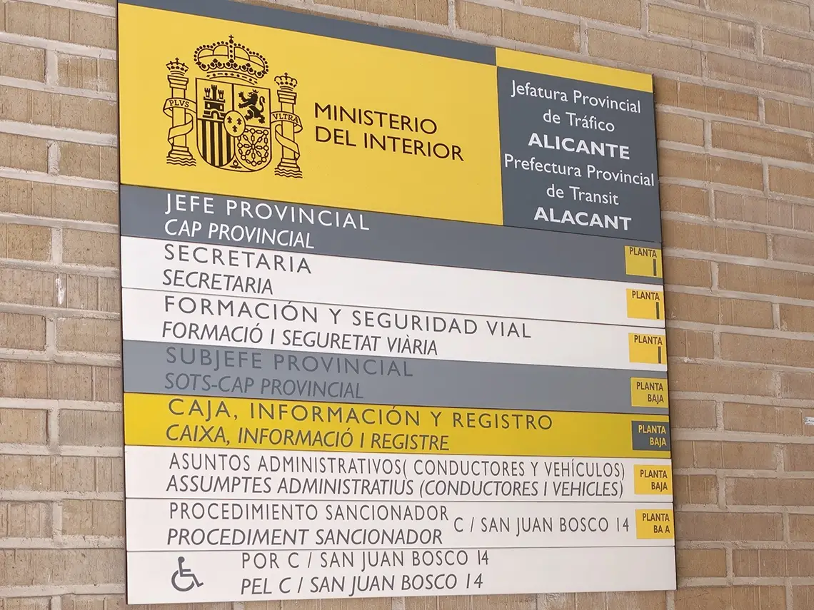 cambio de clasificación furgón a autocaravana ministerio del interior jefatura provincial trafico alicante