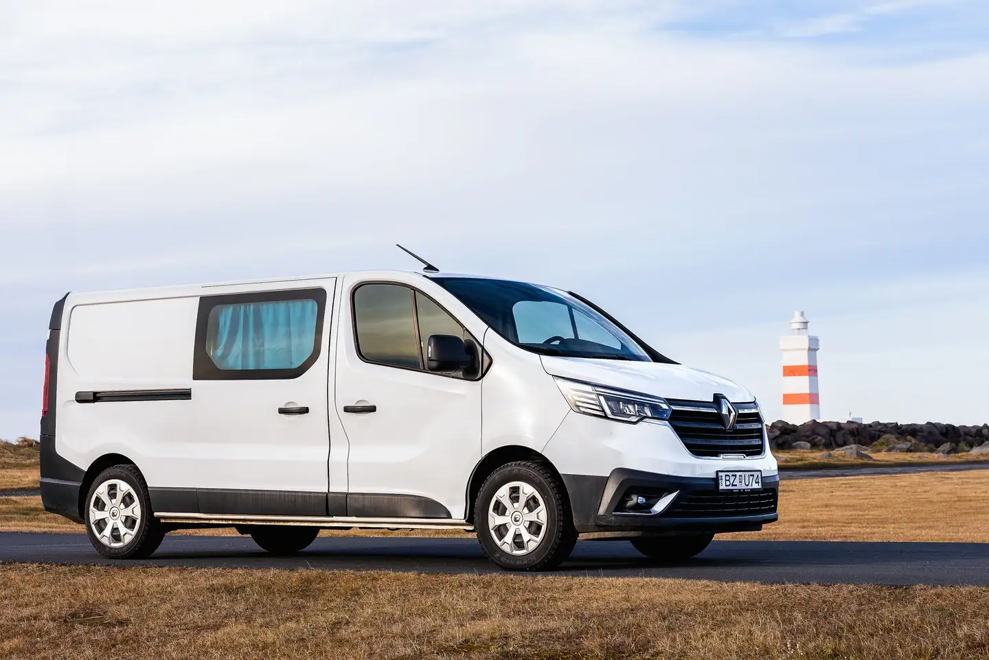 Alquilar camper en Islandia para disfrutar de paisajes increibles
