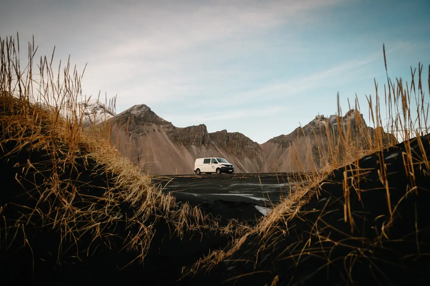Islandia en autocaravana o camper - furgoneta camper en islandia